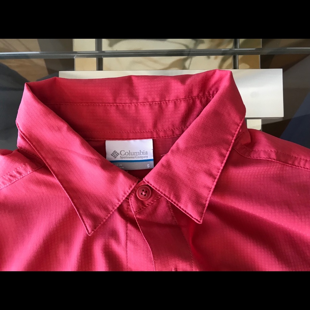 Columbia small short sleeved button down